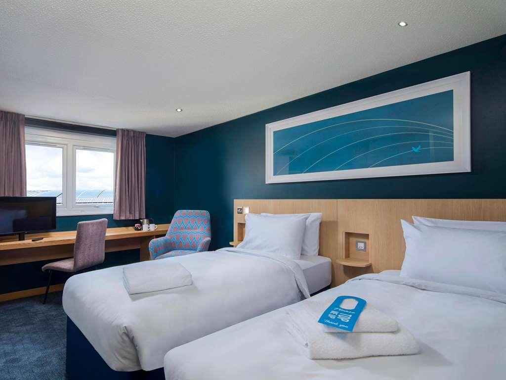 Travelodge Bristol Central Anchor Road Δωμάτιο φωτογραφία