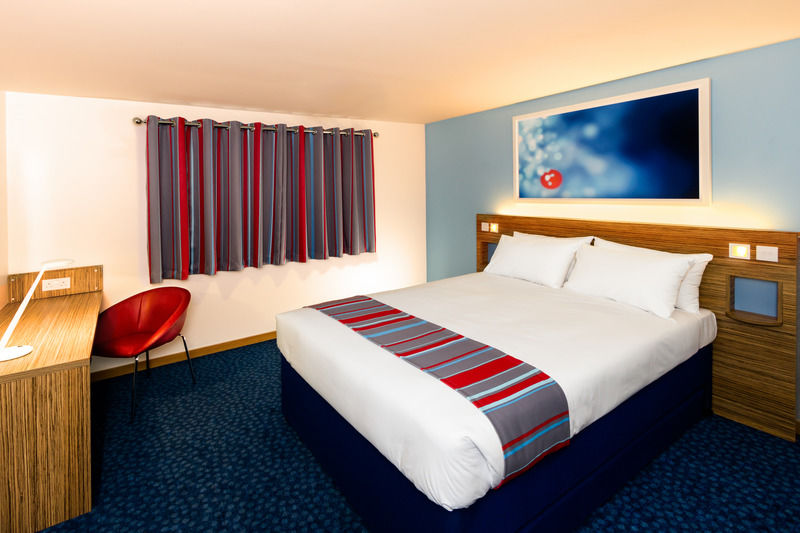 Travelodge Bristol Central Anchor Road Εξωτερικό φωτογραφία