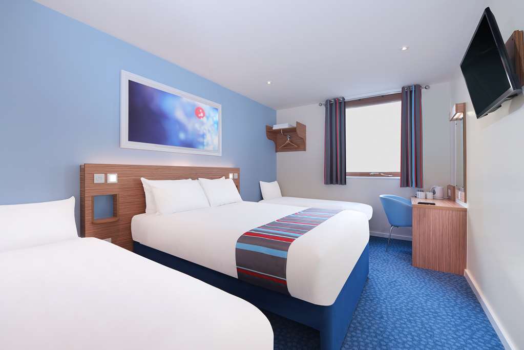 Travelodge Bristol Central Anchor Road Δωμάτιο φωτογραφία